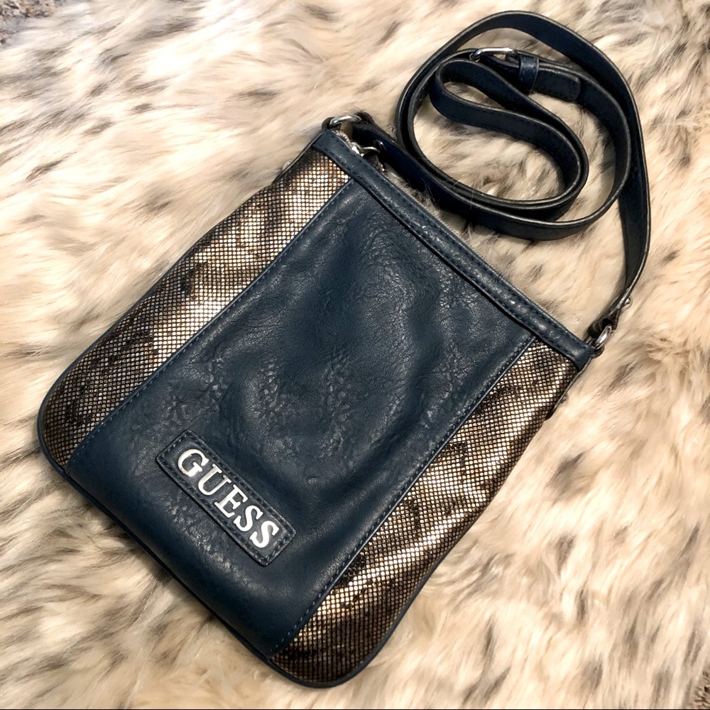 Guess Snakeskin Detail Crossbody 🐍